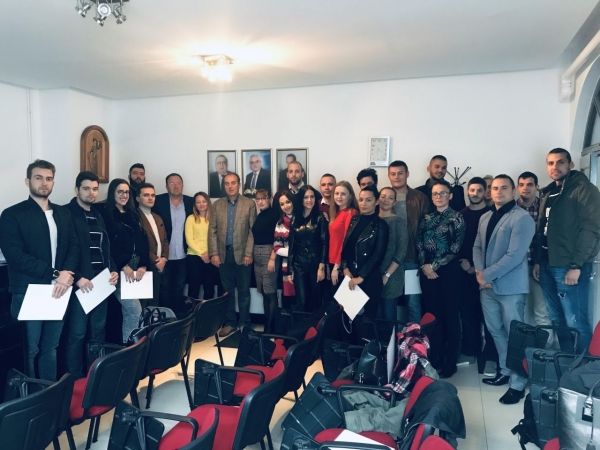 Dodeljeni sertifikati polaznicima specijalističkog kursa